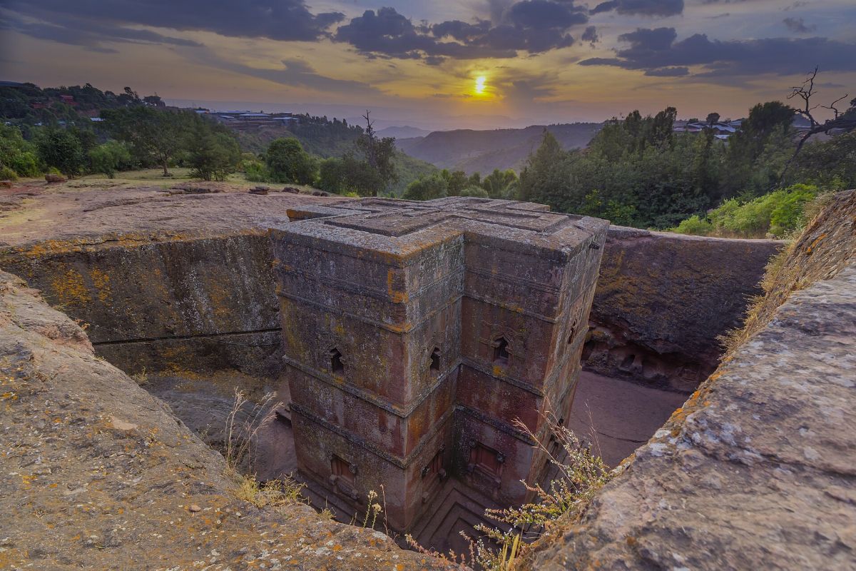 Ethiopia - sunset at Church of Saint George, Lalibela 01