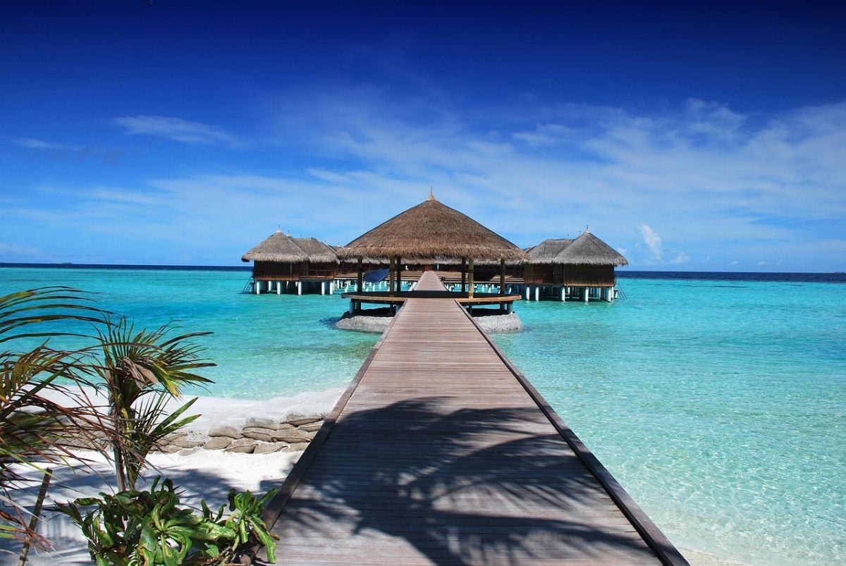 beach, resort, jetty, pier, boardwalk, huts, maldives, bungalows, beach bungalows, beach resort, tropical island, holiday, ocean, nature, sand, water, summer, shore, rest, beach, beach, beach, beach, maldives, maldives, maldives, maldives, maldives, summer